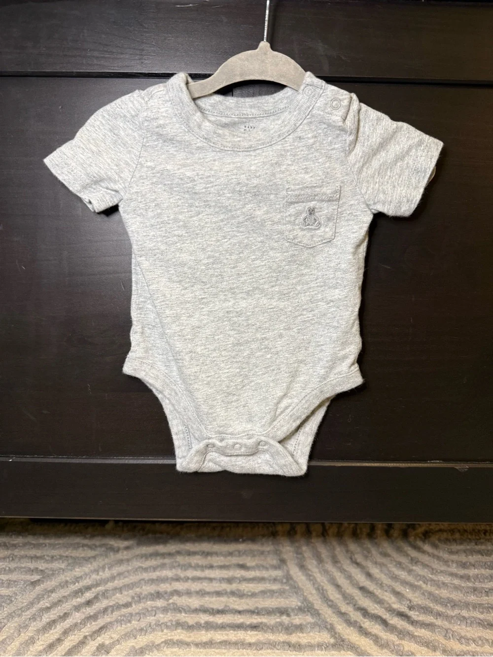 GAP Gray Short-Sleeve Baby One-Piece Bodysuit